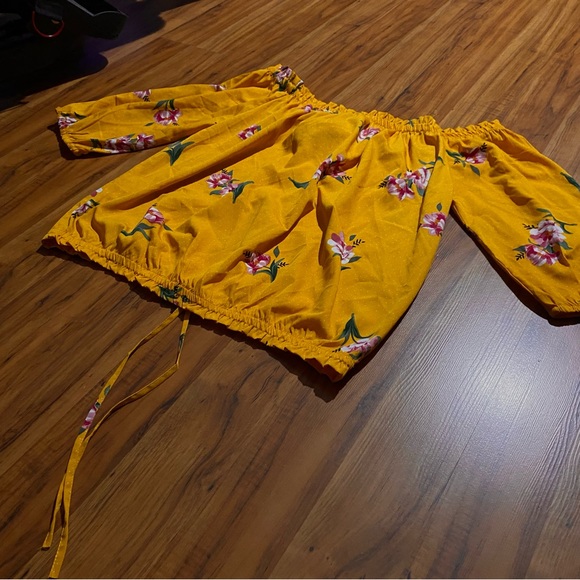 Mileage Women’s Off The Shoulder Floral Crop Top Cinches & Ties At Waist Size 3X - Picture 9 of 16